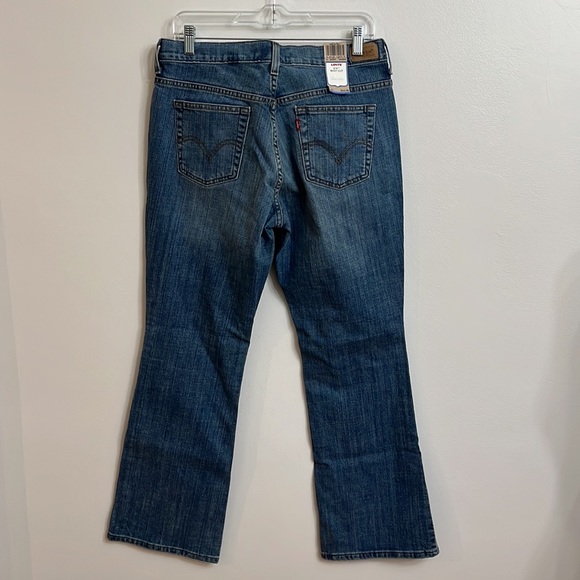 Levi's Bootcut Jeans - Picture 4 of 7